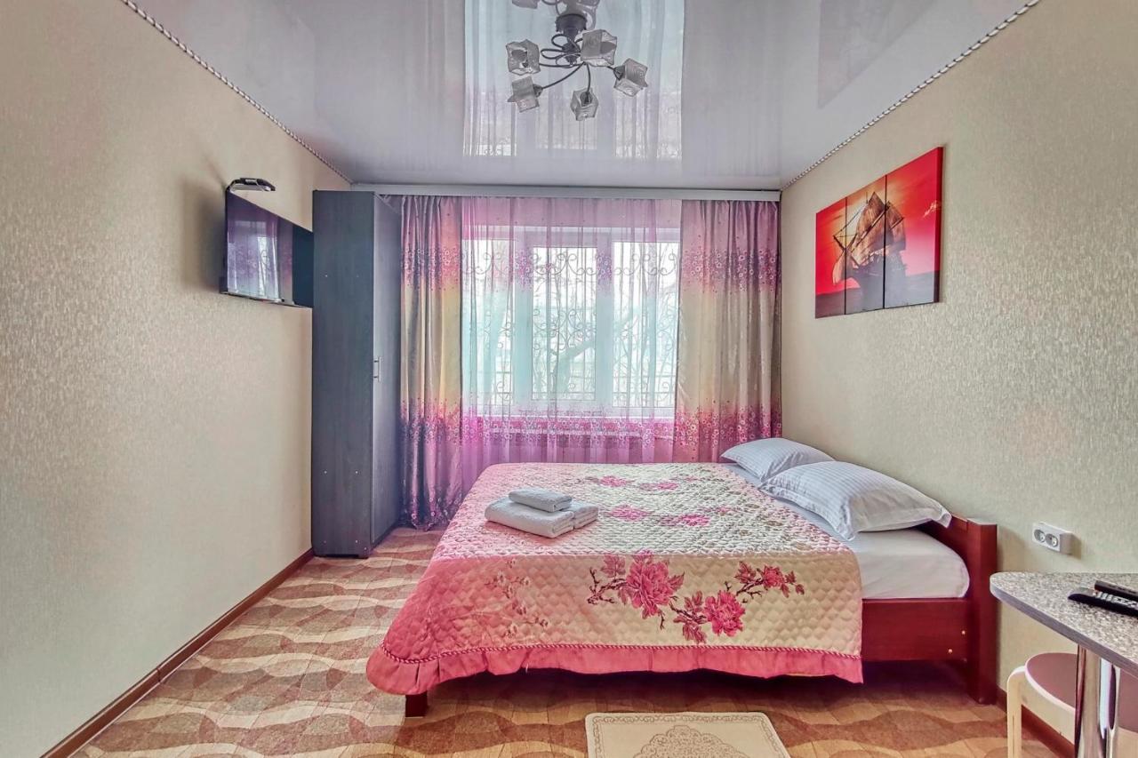 Апартаменты В Микрорайоне Орбита-2, 4 Almaty Eksteriør bilde